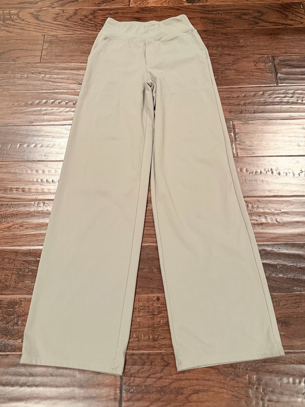 Wide Leg Pull-On Pants in Light-Beige
